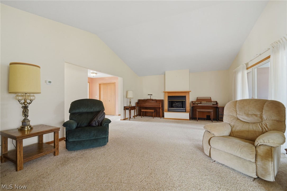 28 Lake Park Road Conneaut OH 44030
