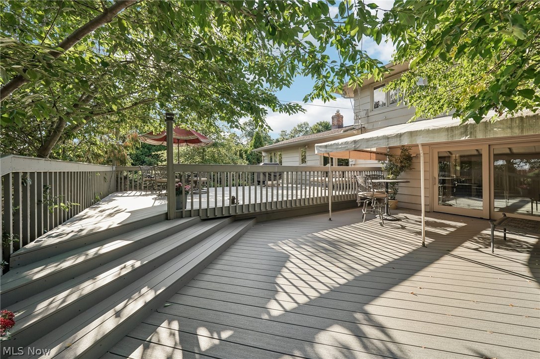 5362 Harleston Drive Lyndhurst OH 44124