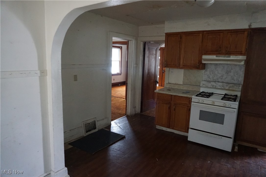 1088 Packard Drive Akron OH 44320
