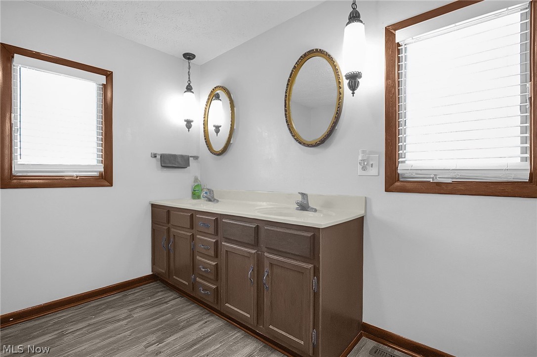 180 W Columbus Street Pickerington OH 43147
