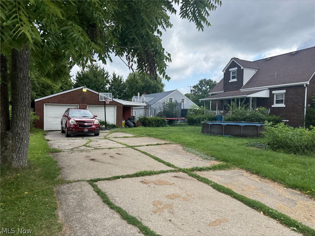 800 Tenney Avenue Campbell OH 44405