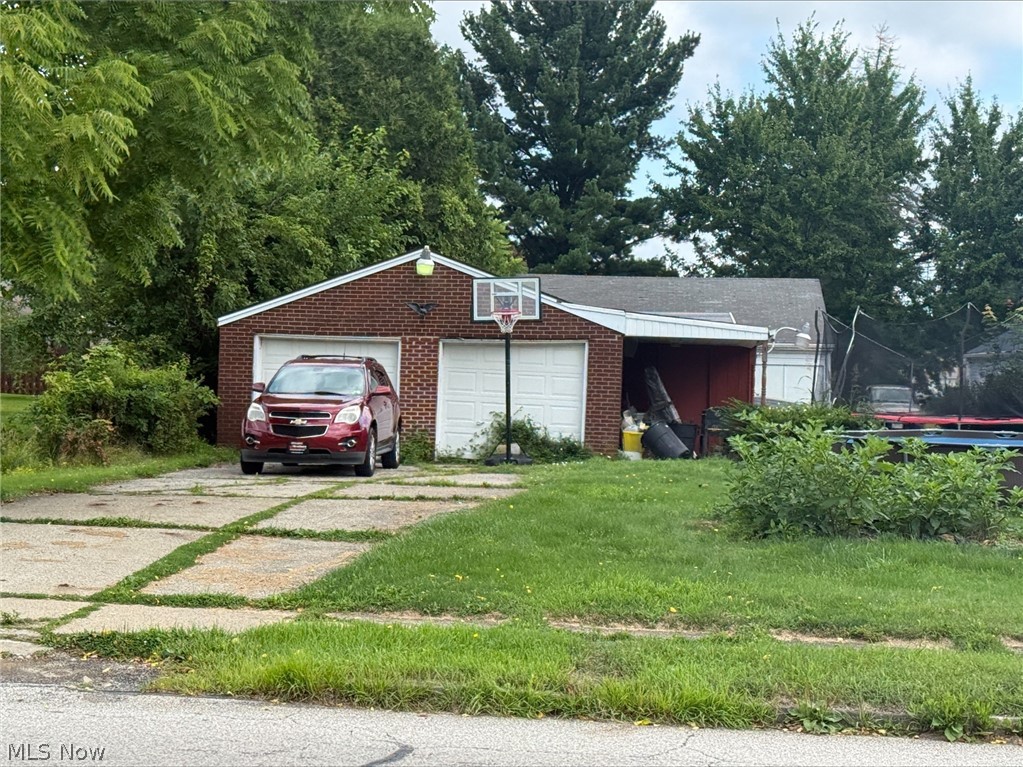 800 Tenney Avenue Campbell OH 44405