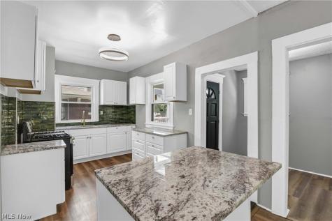 2231 Bellfield Avenue Cleveland Heights OH 44106