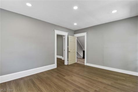 2231 Bellfield Avenue Cleveland Heights OH 44106