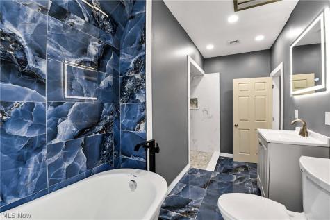 2231 Bellfield Avenue Cleveland Heights OH 44106