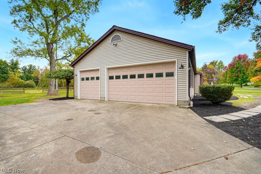 6907 Elmwood Drive Solon OH 44139