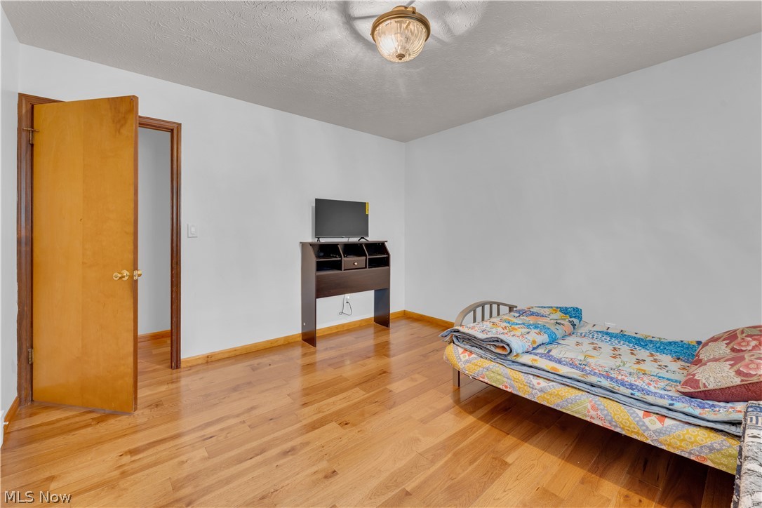 306 S Colonial Drive Cortland OH 44410