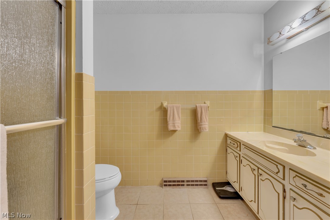 306 S Colonial Drive Cortland OH 44410