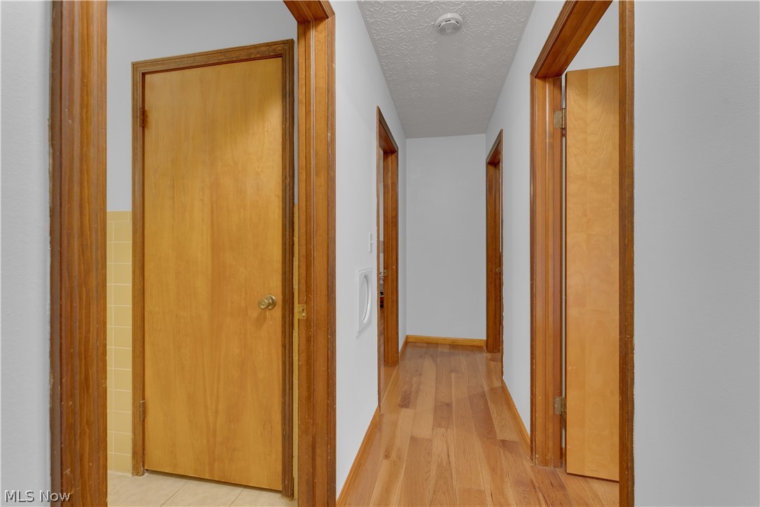 306 S Colonial Drive Cortland OH 44410