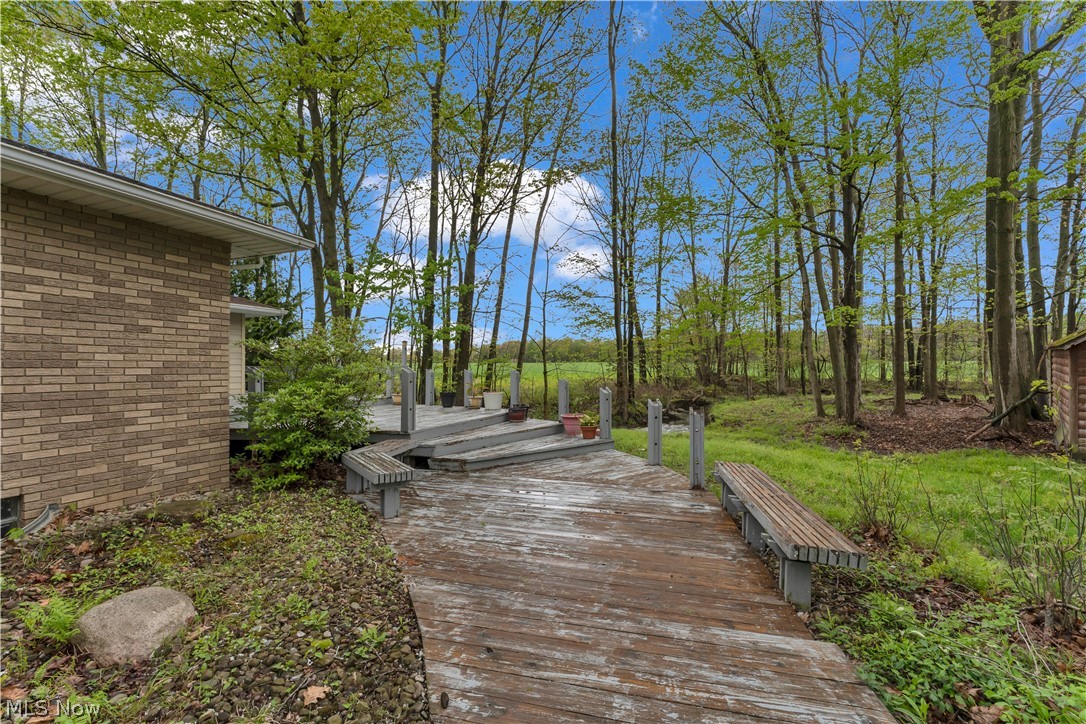 306 S Colonial Drive Cortland OH 44410