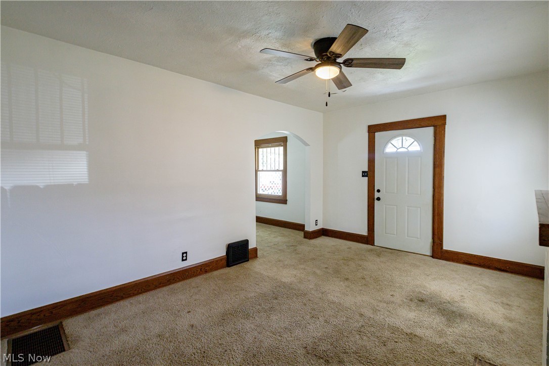 1209 Roslyn Avenue SW Canton OH 44710