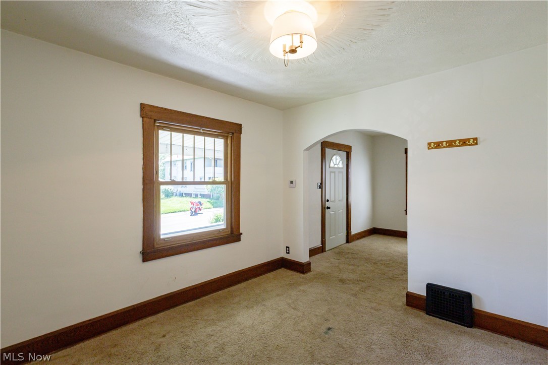 1209 Roslyn Avenue SW Canton OH 44710