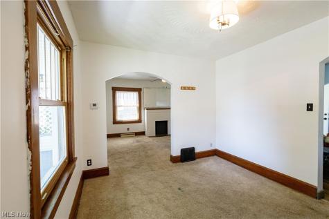 1209 Roslyn Avenue SW Canton OH 44710