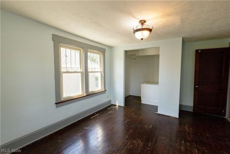 1209 Roslyn Avenue SW Canton OH 44710