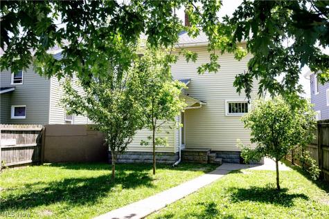 1209 Roslyn Avenue SW Canton OH 44710