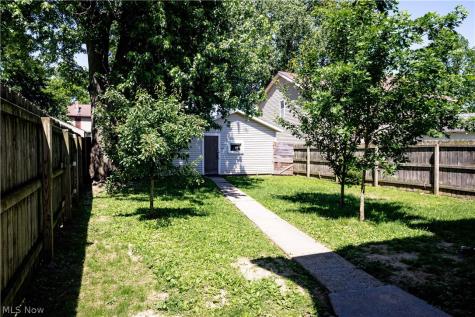 1209 Roslyn Avenue SW Canton OH 44710