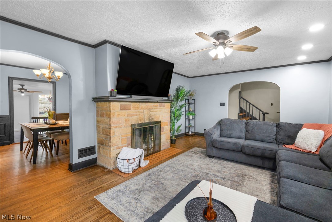 379 Edgewood Road Mansfield OH 44907