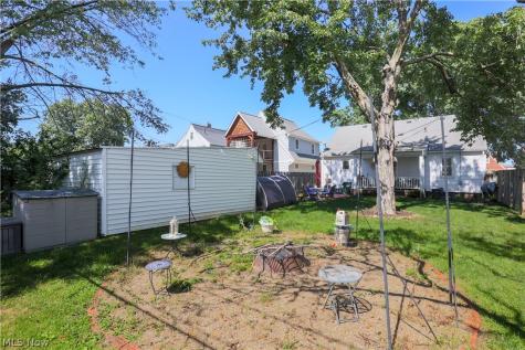 8107 Dartworth Drive Parma OH 44129