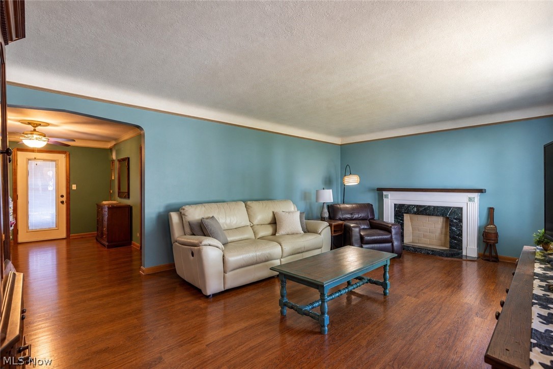 8107 Dartworth Drive Parma OH 44129