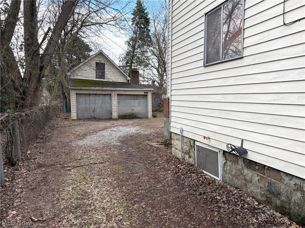 924 Concord Avenue Akron OH 44306