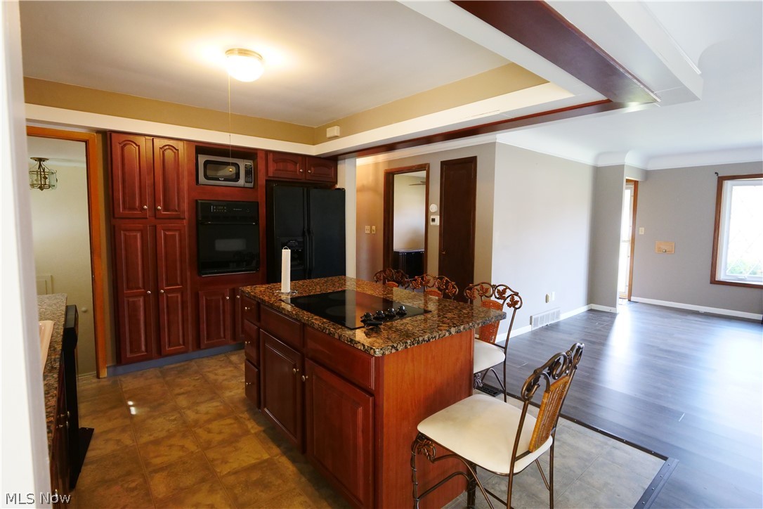 7239 Oakwood Road Parma OH 44130