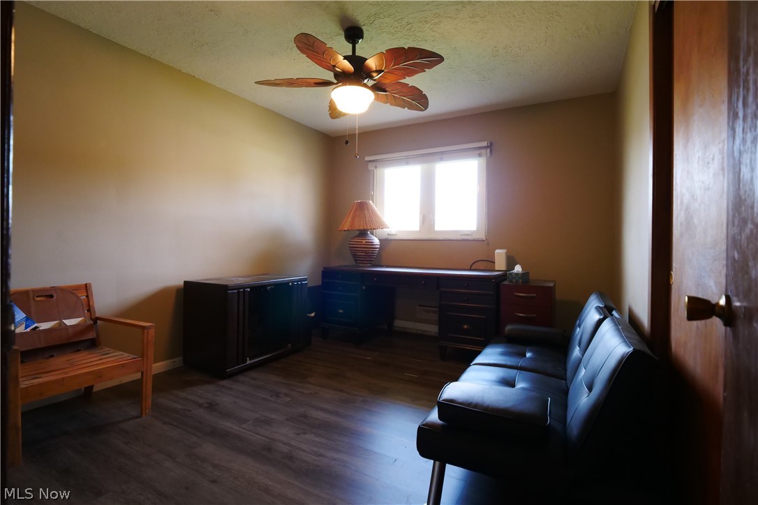 7239 Oakwood Road Parma OH 44130
