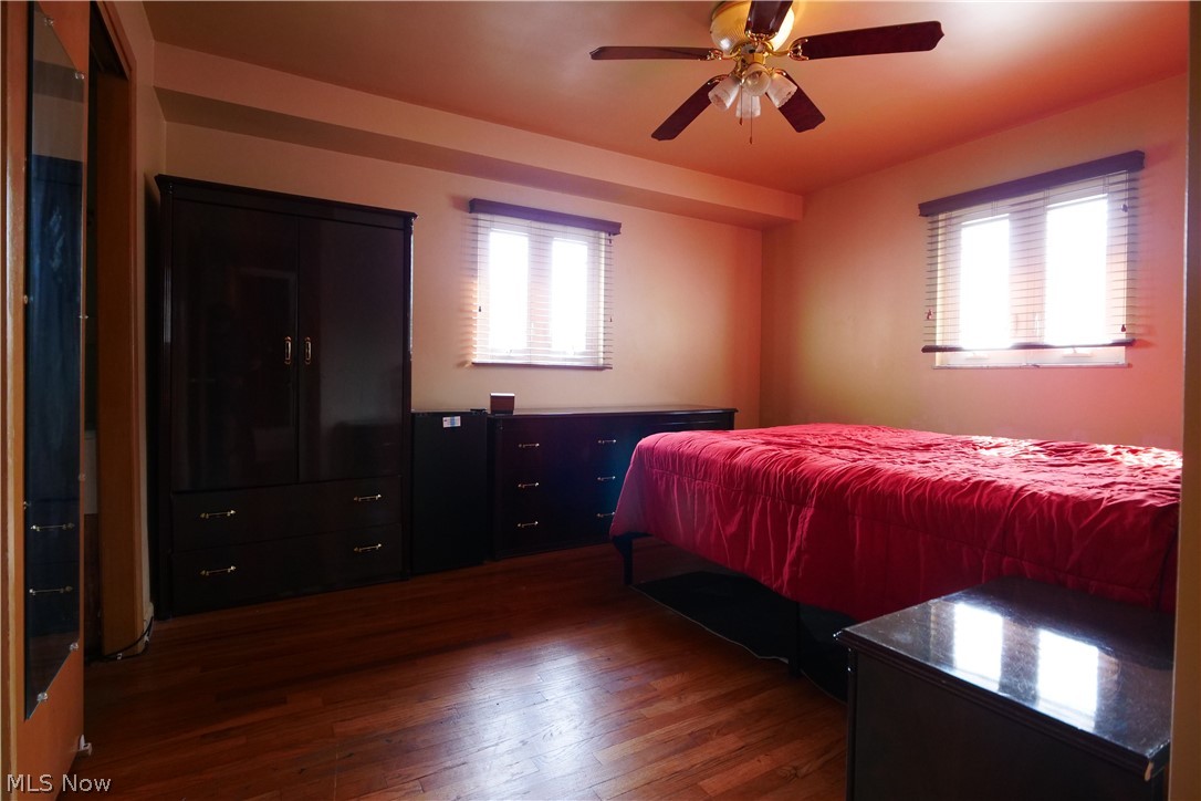 7239 Oakwood Road Parma OH 44130