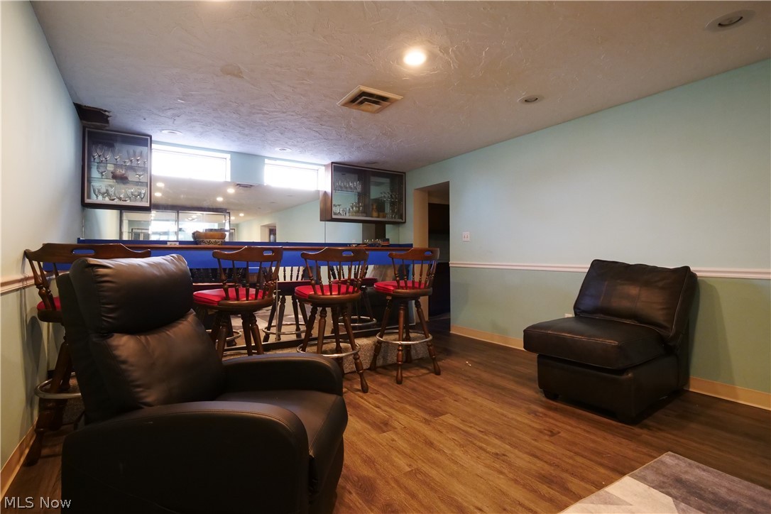 7239 Oakwood Road Parma OH 44130