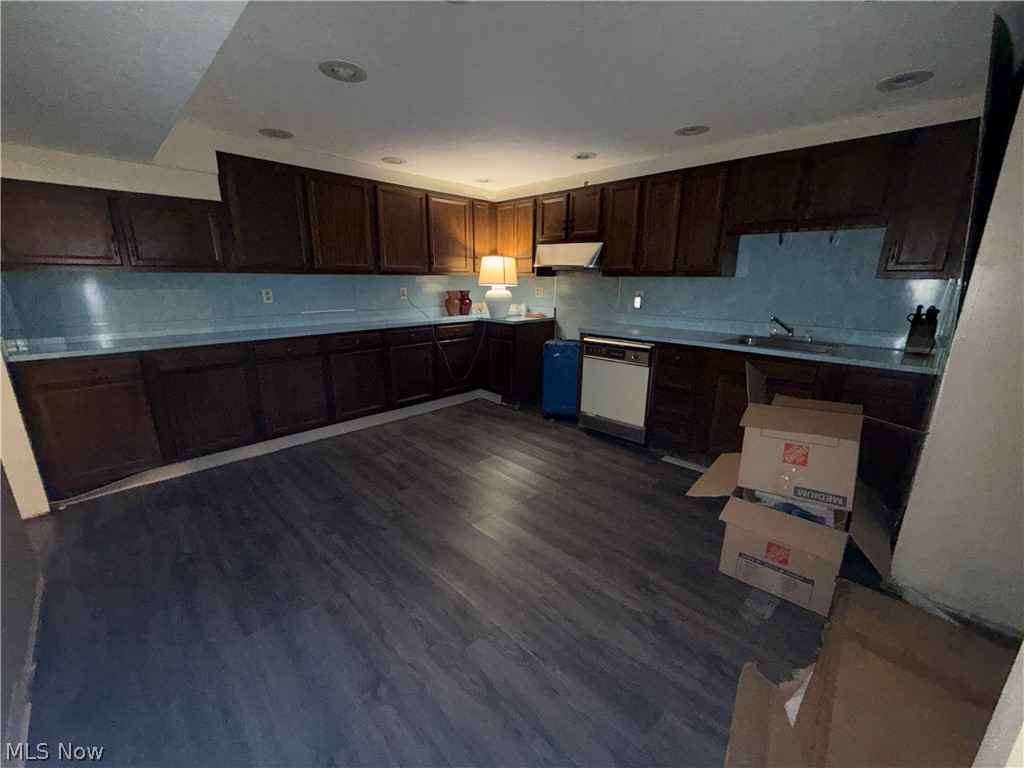 7239 Oakwood Road Parma OH 44130