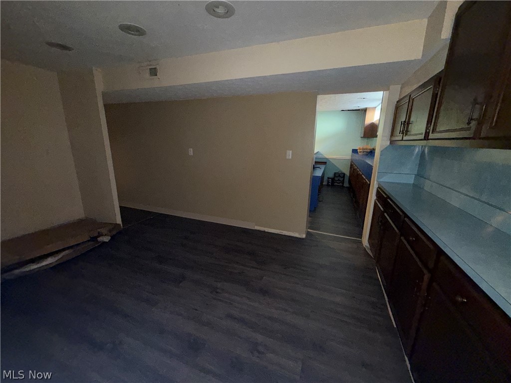7239 Oakwood Road Parma OH 44130