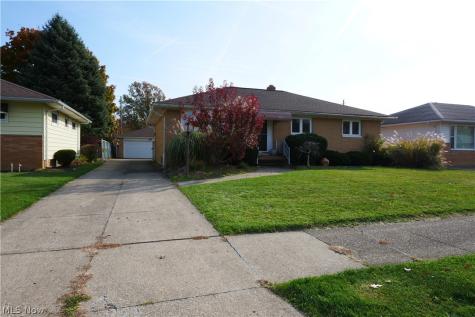 7239 Oakwood Road Parma OH 44130
