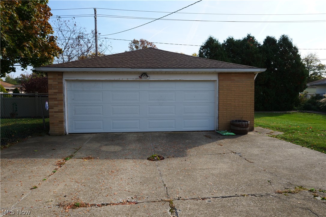 7239 Oakwood Road Parma OH 44130