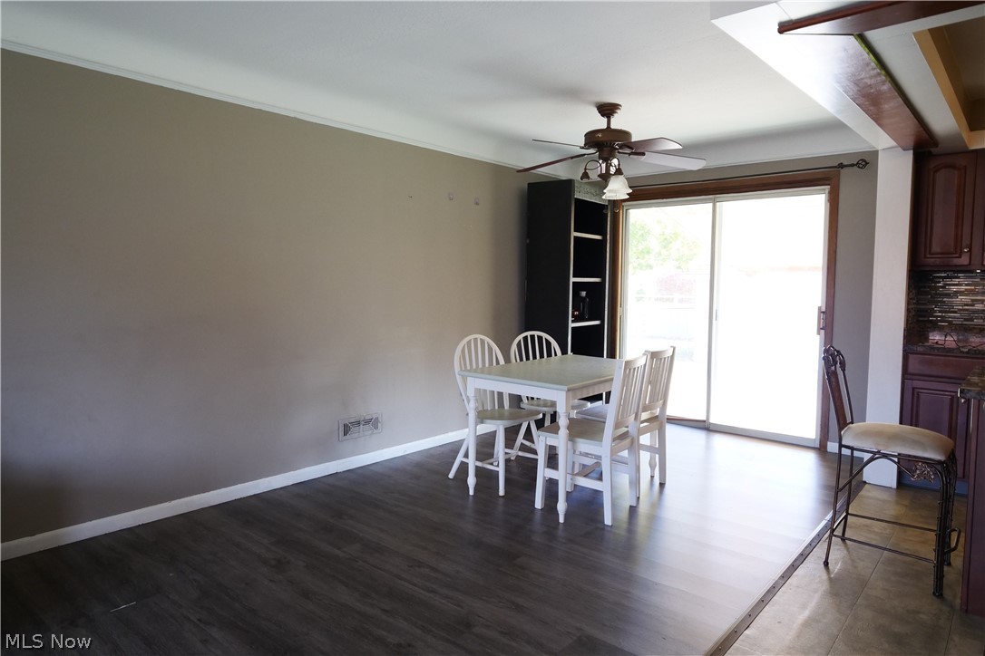 7239 Oakwood Road Parma OH 44130