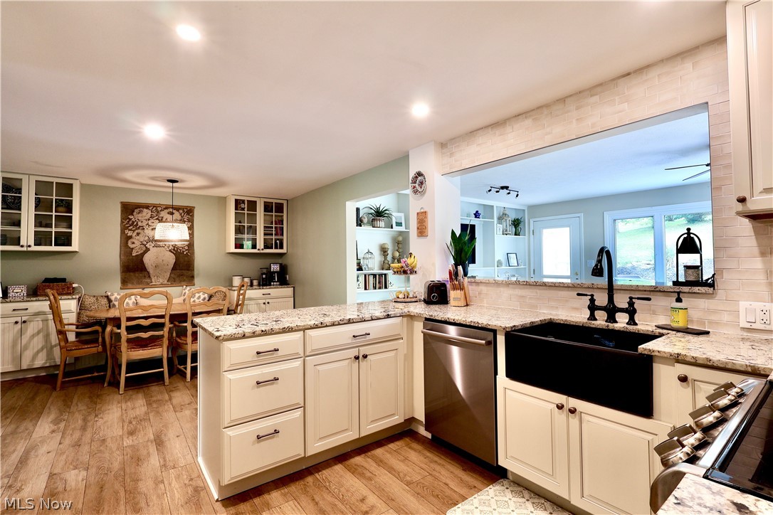 241 High Street Chagrin Falls OH 44022