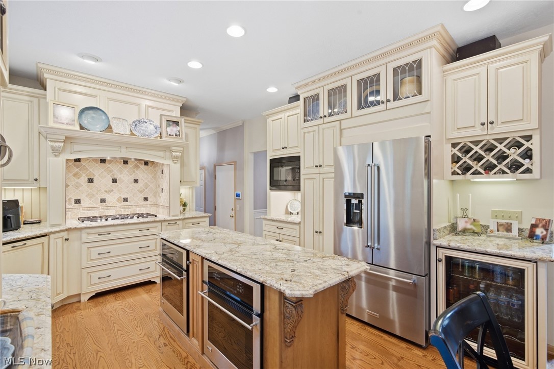8650 Treetop Trail Broadview Heights OH 44147