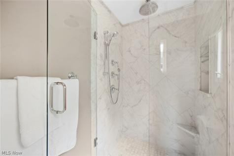 8650 Treetop Trail Broadview Heights OH 44147