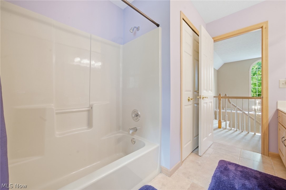 8650 Treetop Trail Broadview Heights OH 44147