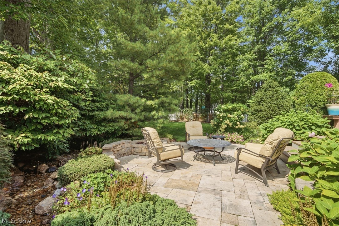 8650 Treetop Trail Broadview Heights OH 44147