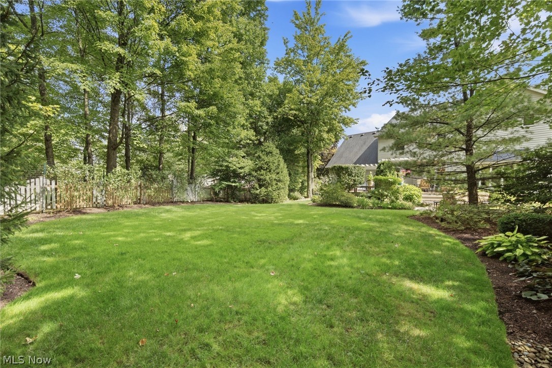 8650 Treetop Trail Broadview Heights OH 44147