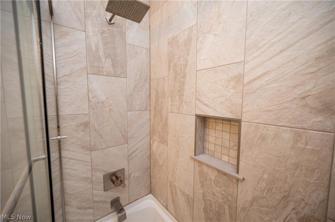 2939 Briarwood Court Poland OH 44514