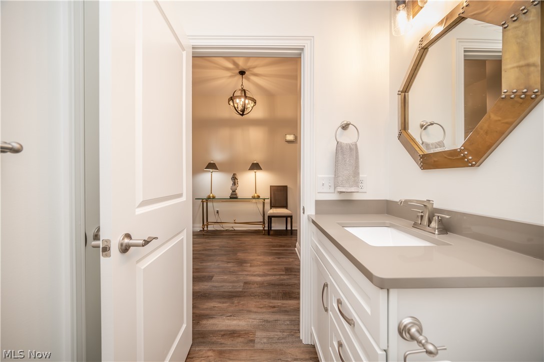 2939 Briarwood Court Poland OH 44514