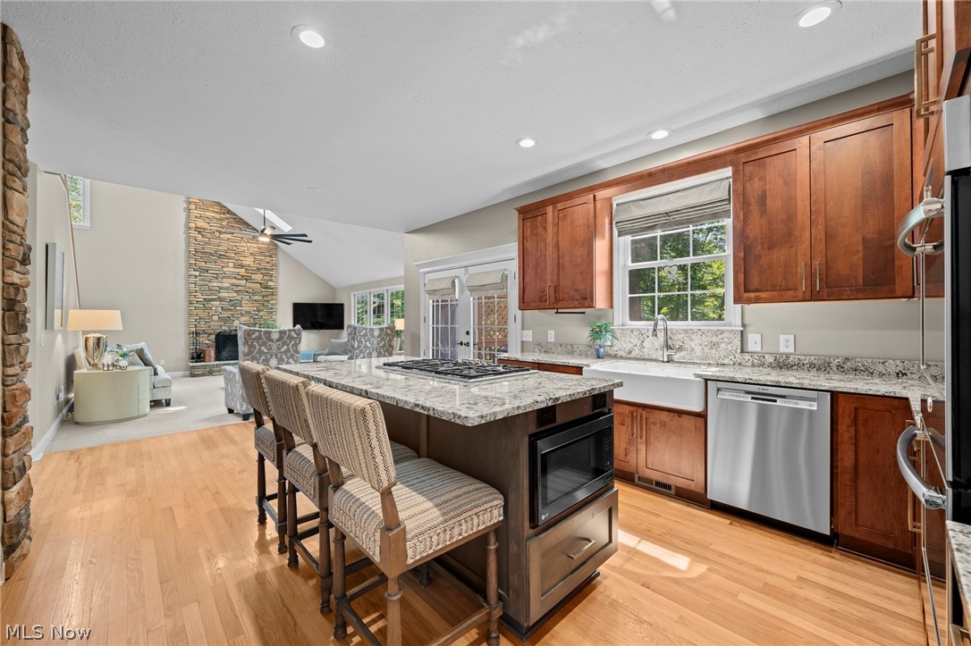 215 Beaumont Trail Aurora OH 44202