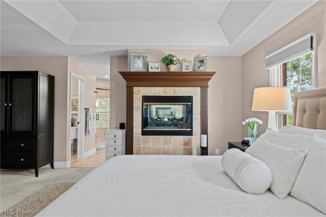 215 Beaumont Trail Aurora OH 44202
