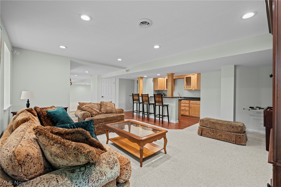 215 Beaumont Trail Aurora OH 44202