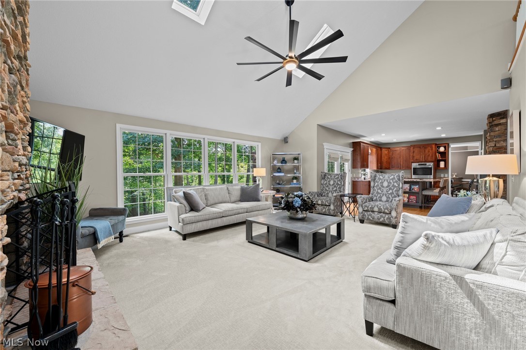 215 Beaumont Trail Aurora OH 44202