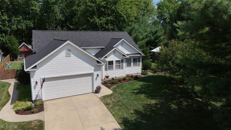 320 Kent Street Wellington OH 44090