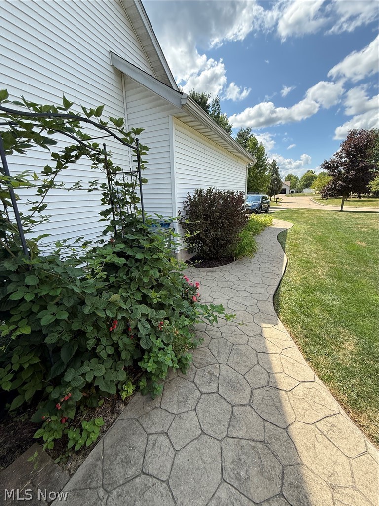 320 Kent Street Wellington OH 44090