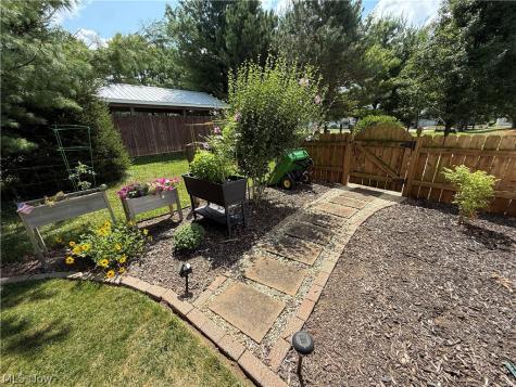 320 Kent Street Wellington OH 44090