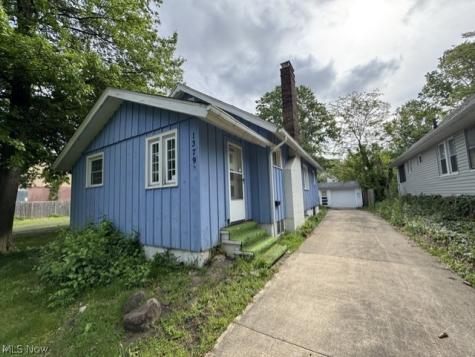 1379 E 219th Street Euclid OH 44117