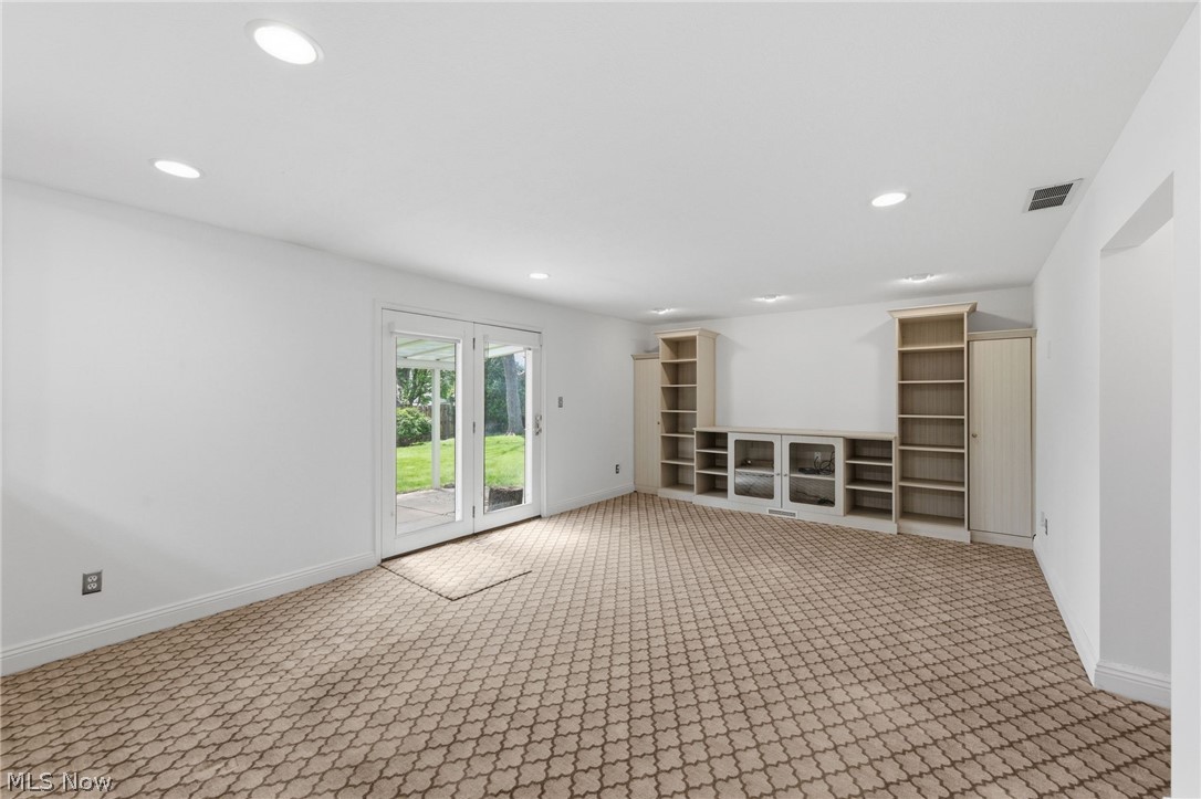 33276 Tallyho Drive Solon OH 44139